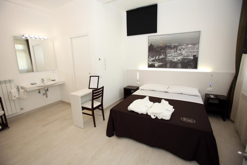 Orchidea Rooms&Suites Civitanova Marche Buitenkant foto