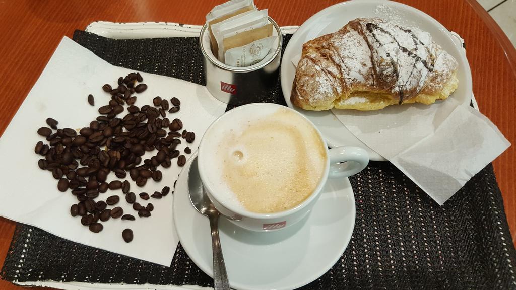 Orchidea Rooms&Suites Civitanova Marche Buitenkant foto